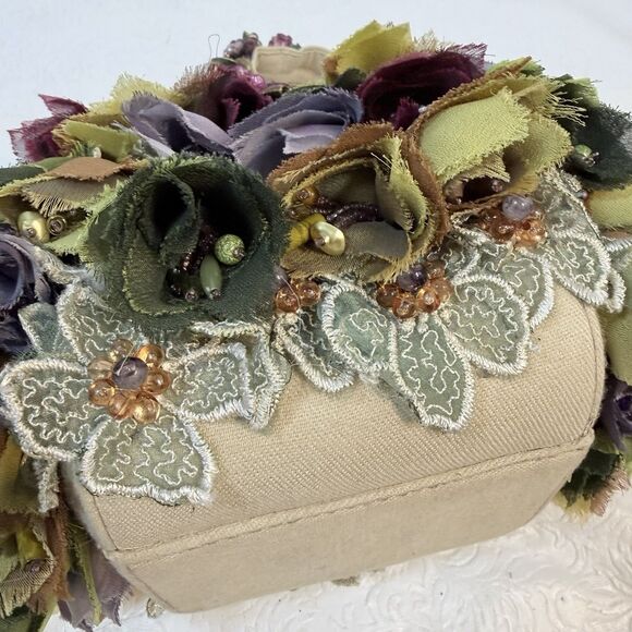 Mary Frances Bombshell Wristlet Bag READ w COA - Picture 13 of 16